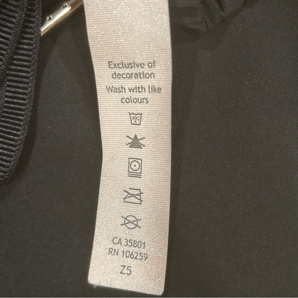 LULULEMON Women The Everyday Skirt sz 8 Black Pull On Elastic Waist Lightweight - Picture 6 of 14